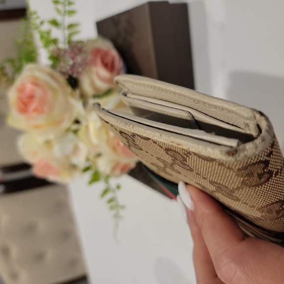 Authentic Gucci wallet - Picture 4 of 10